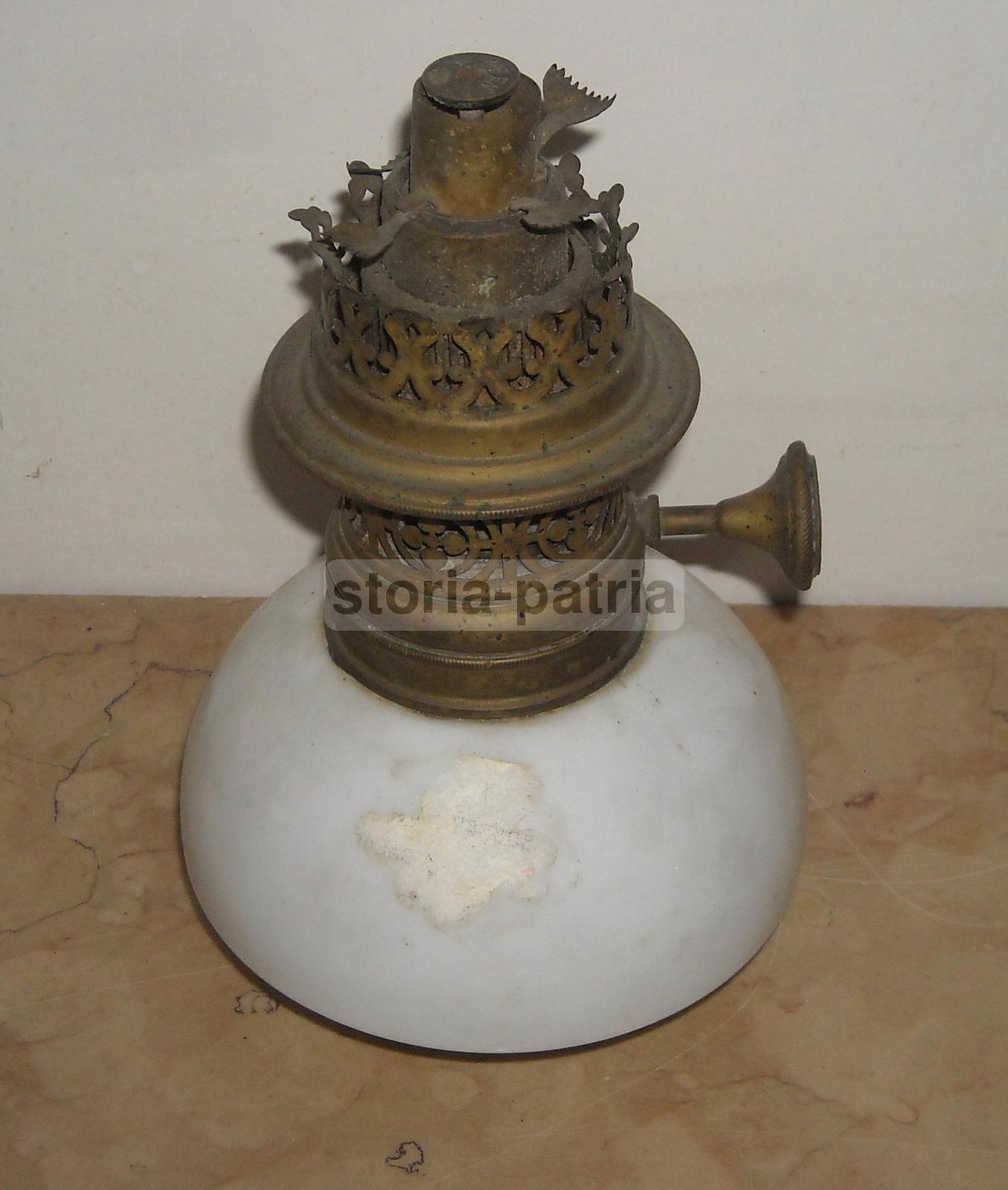 Antica Lampada, Vetro Opaline Bianco, Lume Da Collezione, d'Epoca, Ditmar, Vienna immagine 6