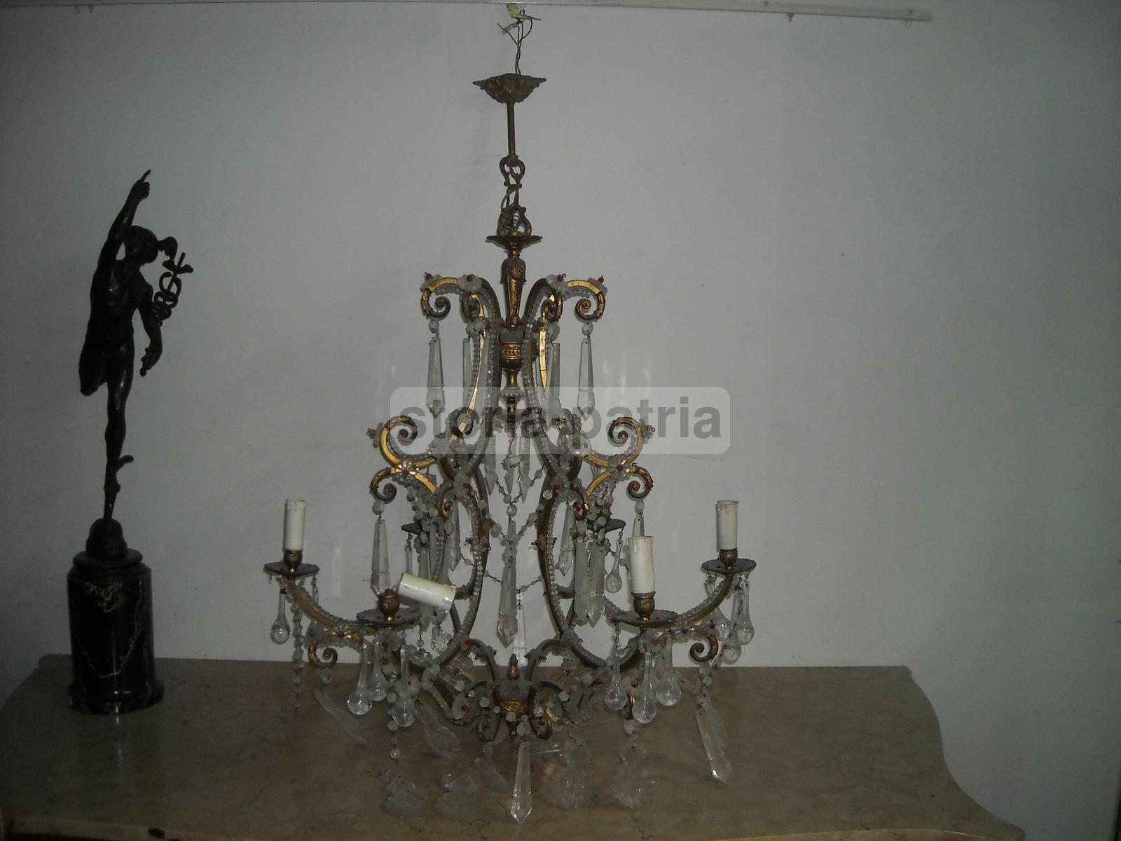 Bellissimo Grande Lampadario, Decorativo Ed Elegante, Antico, Utilissimo, d'Epoca immagine 11