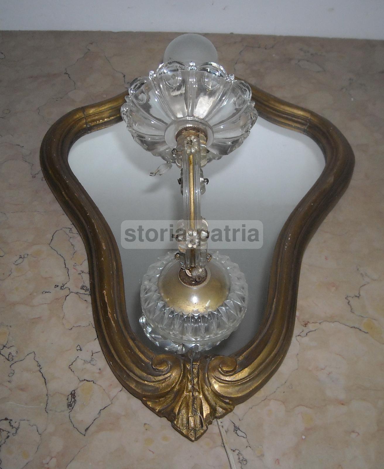 Decorativa Graziosa Specchiera, Con Lampada Applique, Vetro d'Epoca, Interessante immagine 4