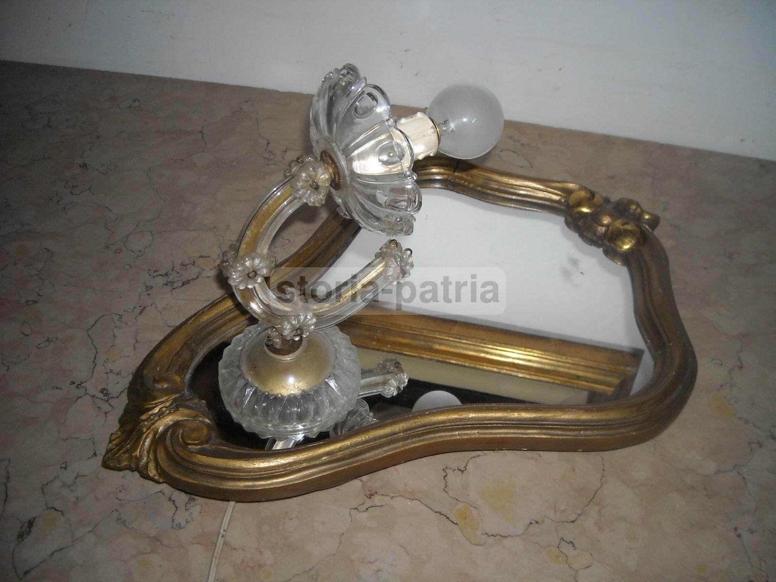 Decorativa Graziosa Specchiera, Con Lampada Applique, Vetro d'Epoca, Interessante immagine 7