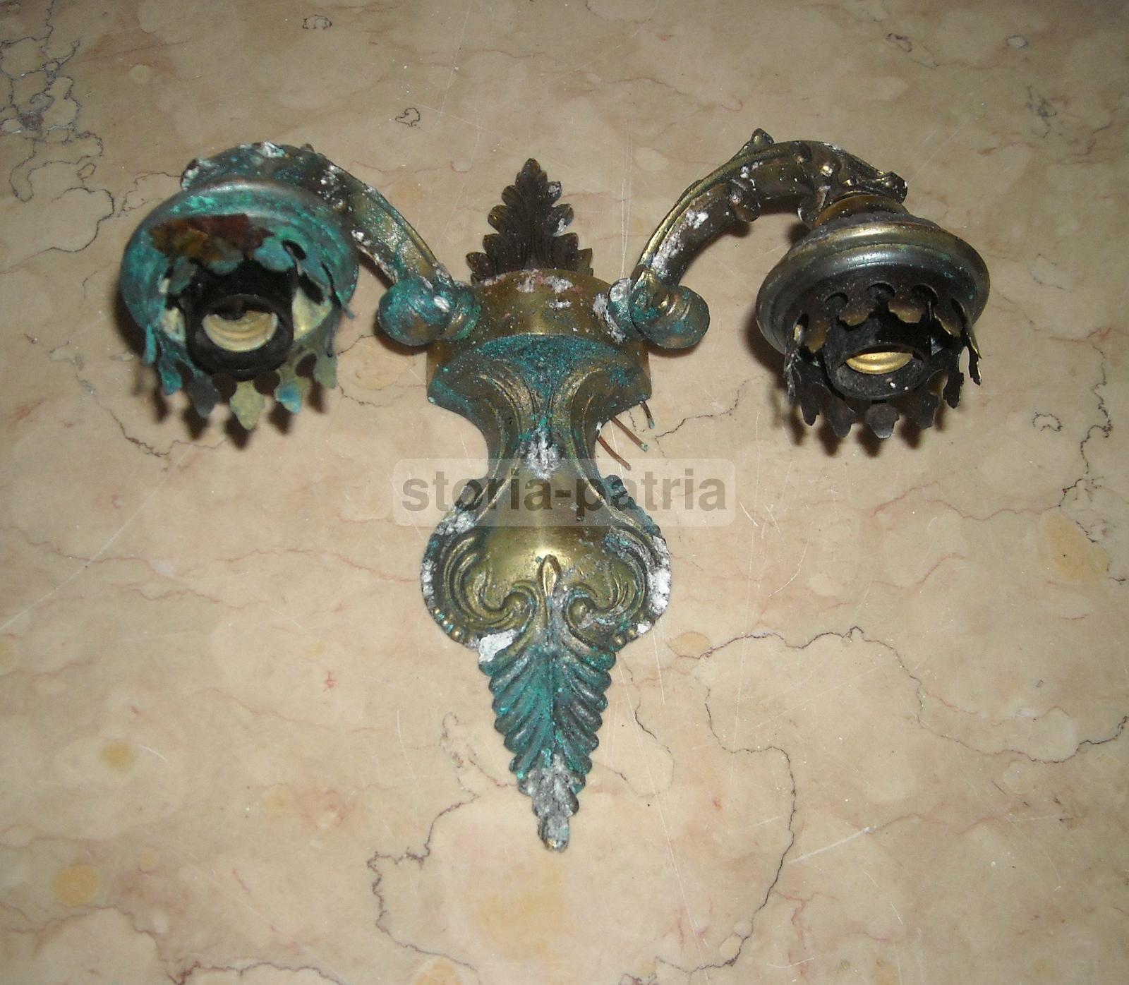 Modernariato, Decorativa Lampada Da Parete, Metallo Bronzato, Utilissima Applique immagine 8