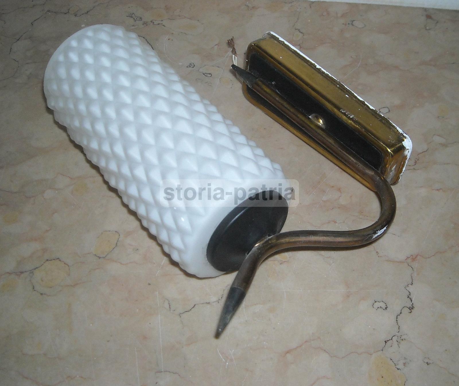 Modernariato, Design, Graziosa E Decorativa Applique, Con Vetro Opalescente Bianco immagine 6